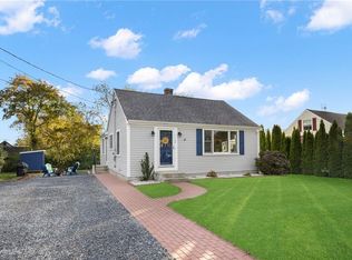 44 Orchard View Rd, Portsmouth, RI 02871
