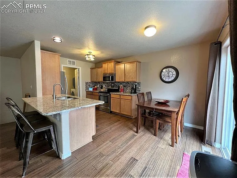 2373 Spring Blossom Dr — Photo 16