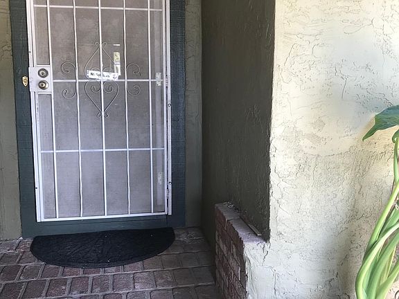 4th image of 6820 Glenview Dr