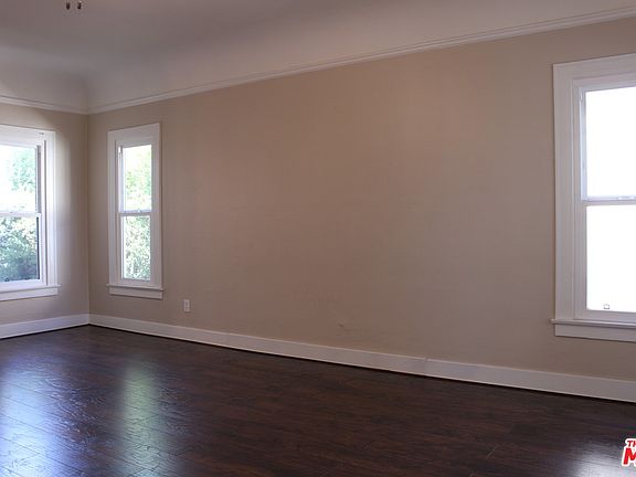 2nd image of 159 S Sycamore Ave
