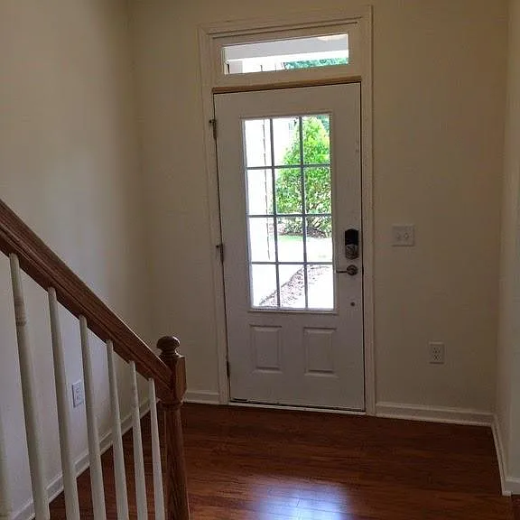 4961 Highcroft Dr — Photo 10