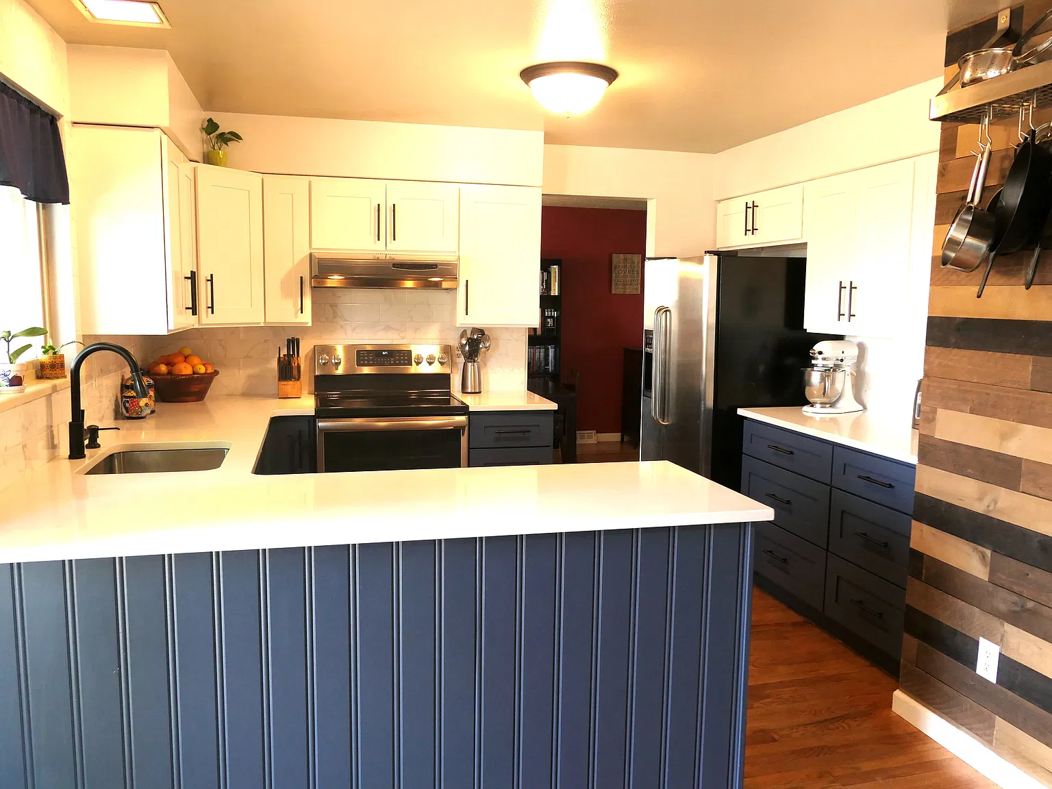 3 bed, 2.5 bath, 2496 sqft, $3,300 — Photo 4