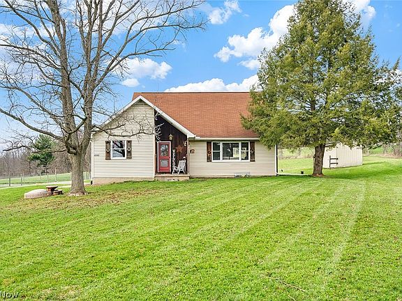 2nd image of 40140 Miller Rd