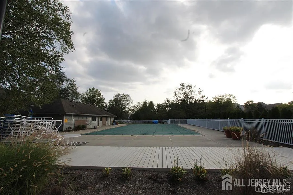 1 bed, 1.0 bath, 667 sqft, $1,700 — Photo 2