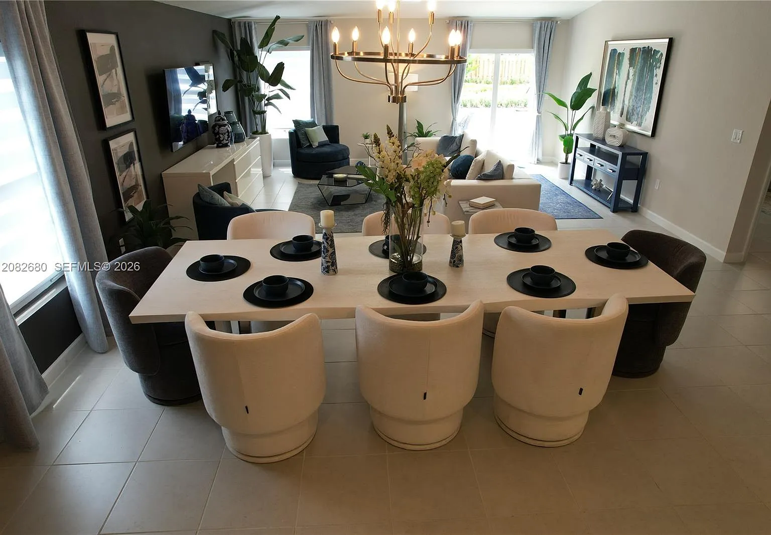 4 bed, 2382 sqft, $4,500 — Photo 1