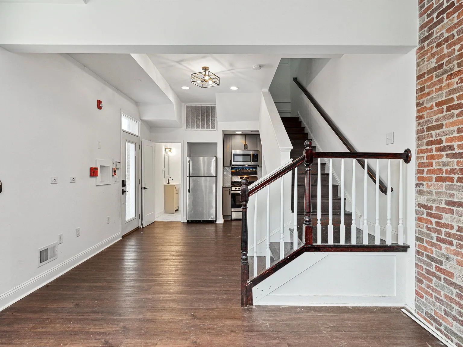 1955 N 18TH ST Unit C — Photo 1