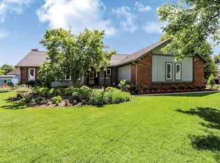14549 Saddleback Dr, Carmel, IN 46032