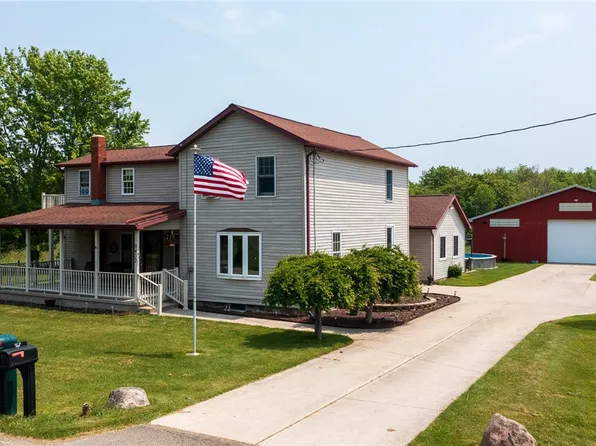 9437 State Rd, Cranesville, PA 16410