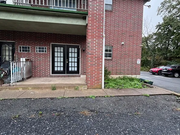2027 Willow Park Rd #2031, Bethlehem, PA 18020