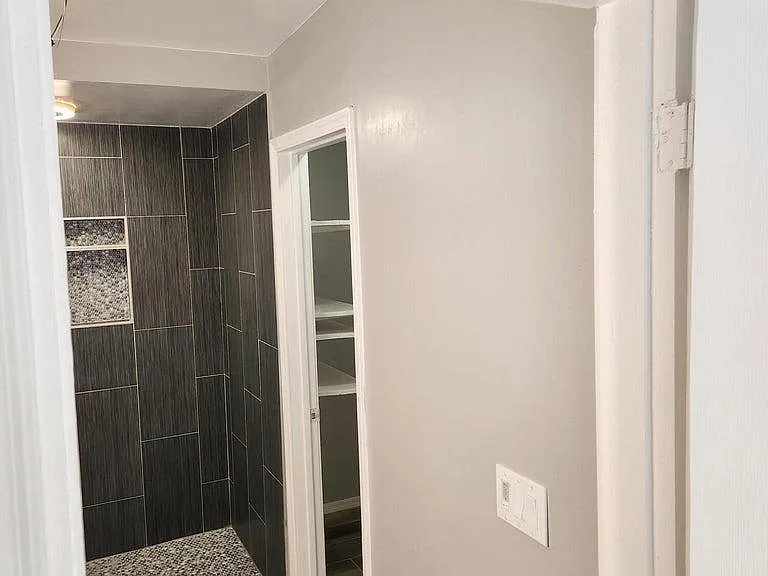 1445 E Hudson Dr — Photo 13