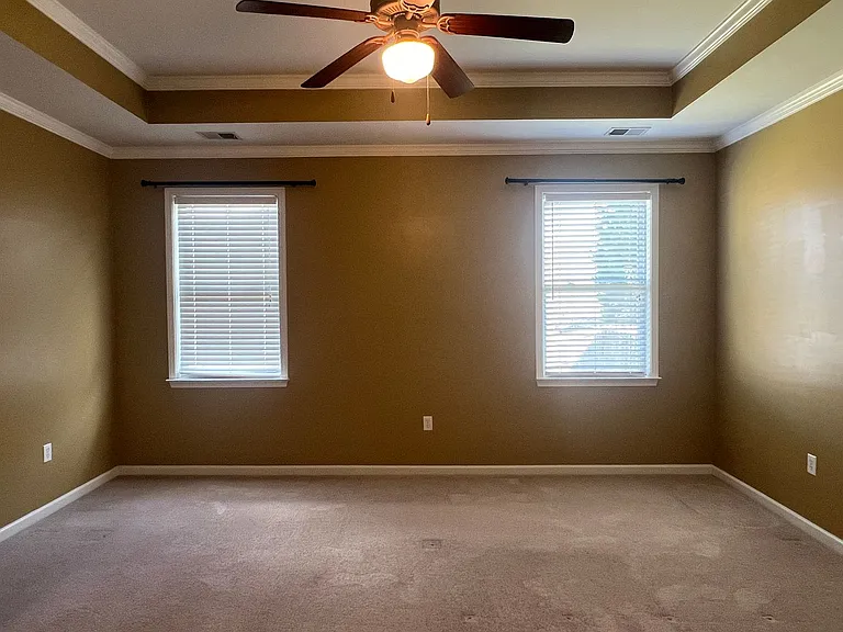 312 Hearthwood Dr — Photo 16