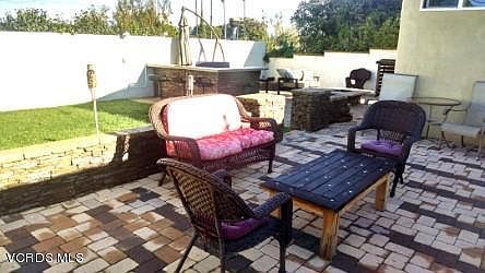 3rd image of 1037 Evergreen Ln