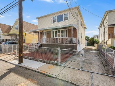 2711 Deerfield Rd, Far Rockaway, NY, 11691