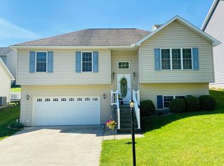 263 Hanalei Dr, Morgantown, WV 26508