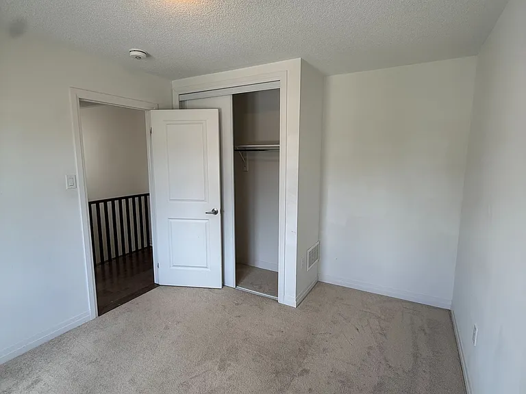 17 Casserley Cres — Photo 36