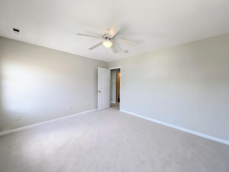220 Misty Groves Cir — Photo 17