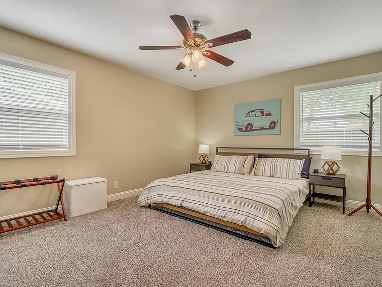 12005 Cromwell Dr — Photo 14