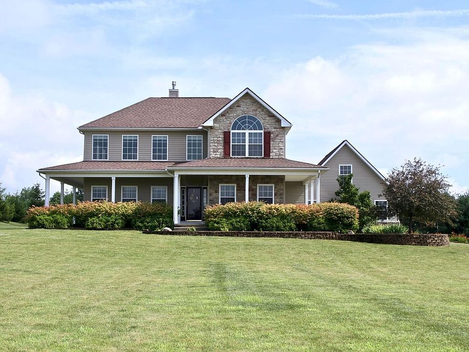 1st image of 105 Grand Pointe Dr