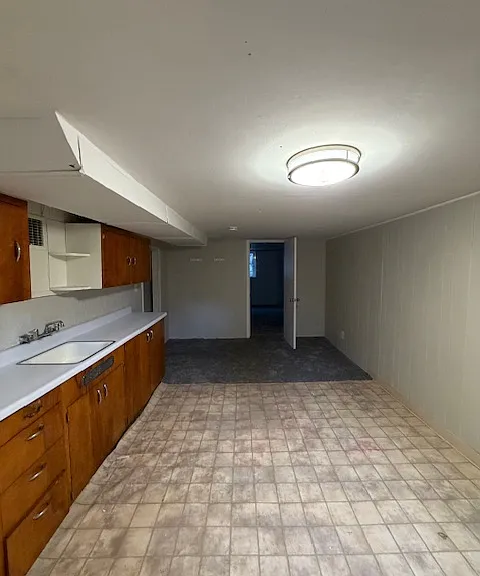 6807 N Fiske Ave — Photo 14