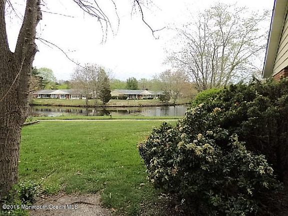 3rd image of 323B Coventry Ct