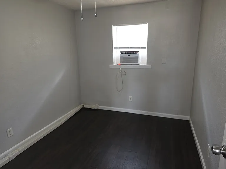 3910 Polly St #203 — Photo 6