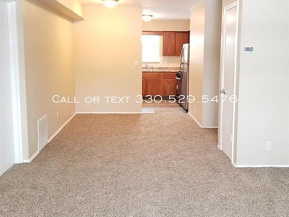 5th image of 386 N Main St APT B