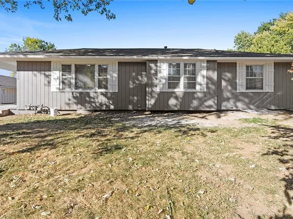 5938 & 5940 E 136th St, Grandview, MO 64030