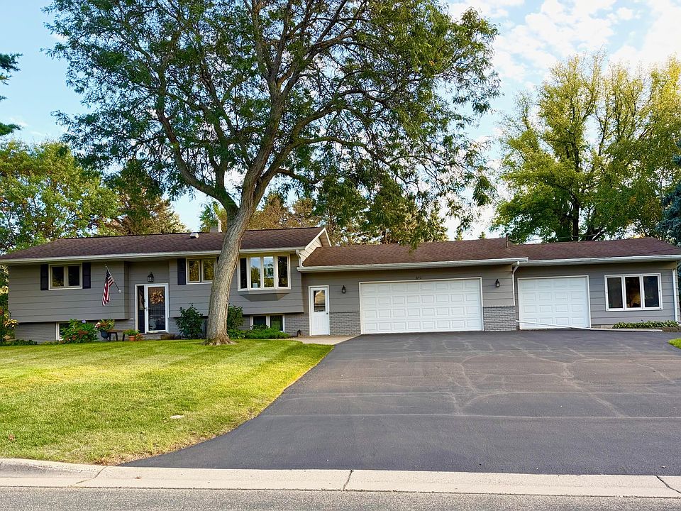 1st image of 642 Callahan Pl