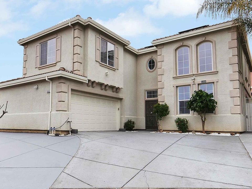 1st image of 3564 Chamberlain Dr