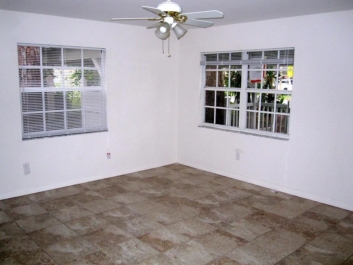 1737 San Mateo Drive — Photo 4