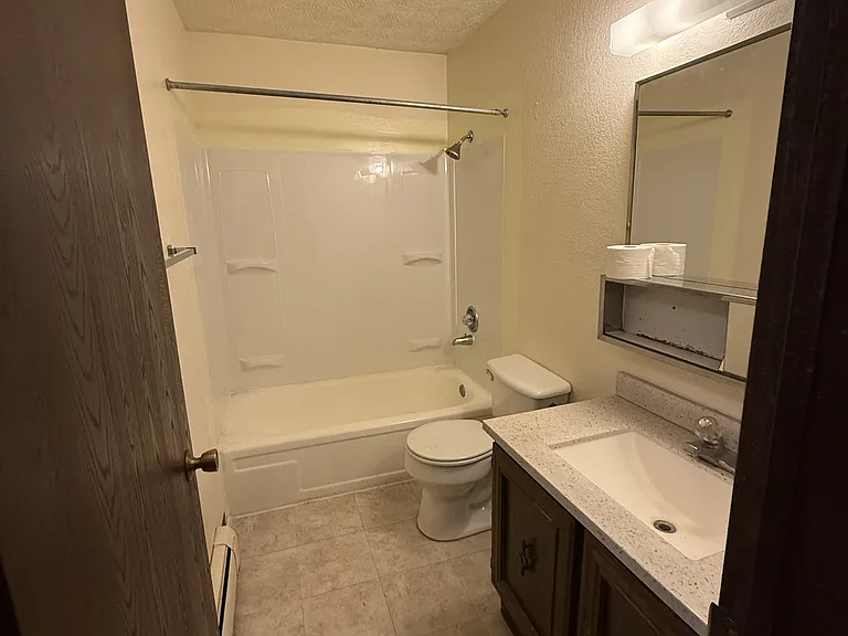 7230 E 21st Ave #2 — Photo 8