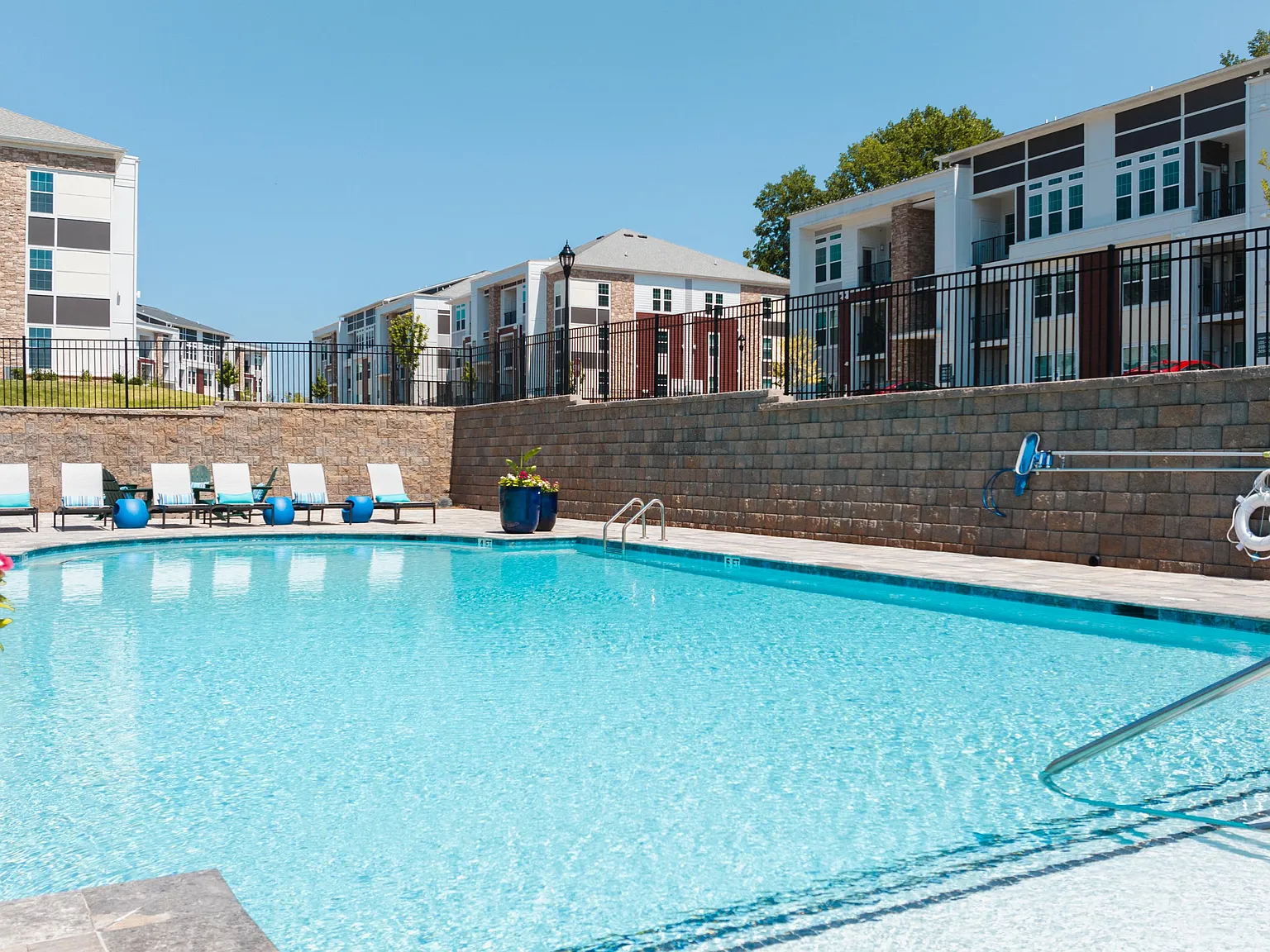 Granger Village — Photo 1