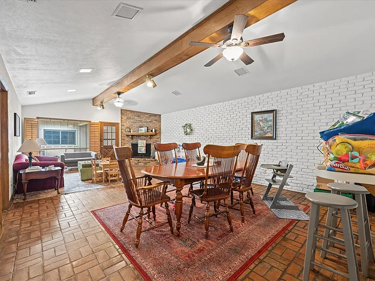 7610 Meadow Oaks Dr #7610 — Photo 9