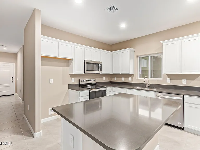 24179 W Ripple Rd — Photo 15
