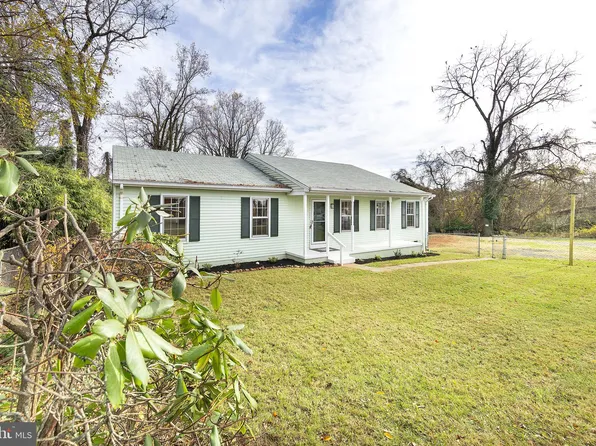 439 Falmouth St, Warrenton, VA 20186