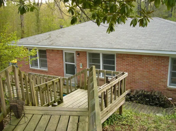 121 Leighton Rd, Oxford, MS 38655
