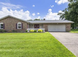 7699 Ridgemont Dr, Newburgh, IN 47630