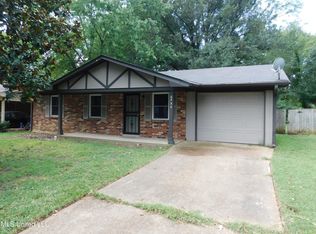 6455 Heather Rd, Horn Lake, MS 38637