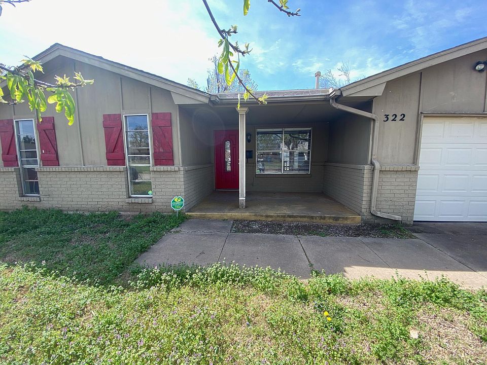 Front View. Large covered front porch