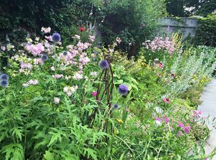 357 Gibbs Ave, Newport, RI 02840