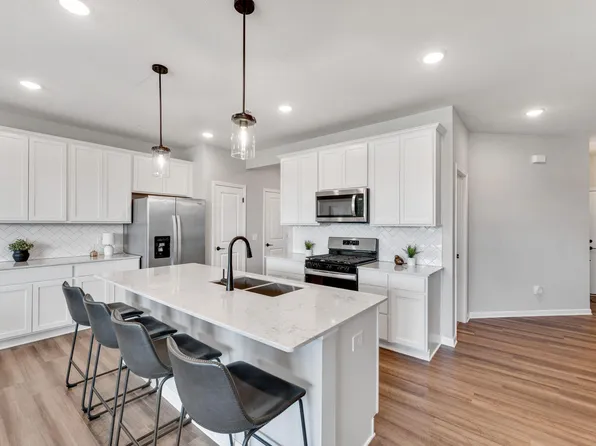 17967 Giants Way, Lakeville, MN 55044