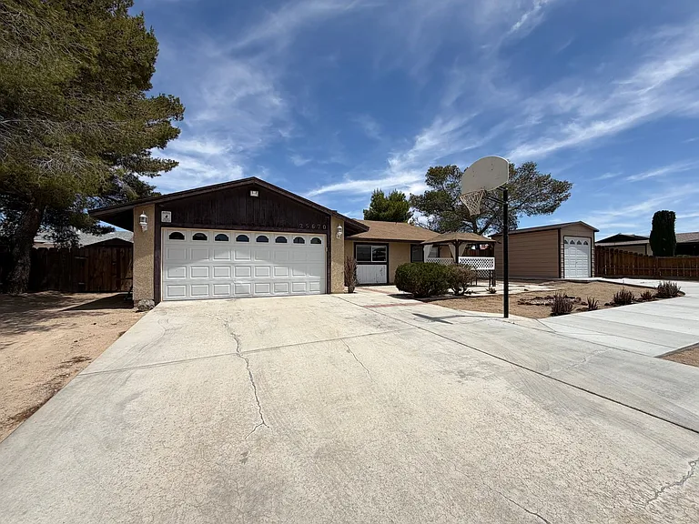 25670 Ash Rd — Photo 4