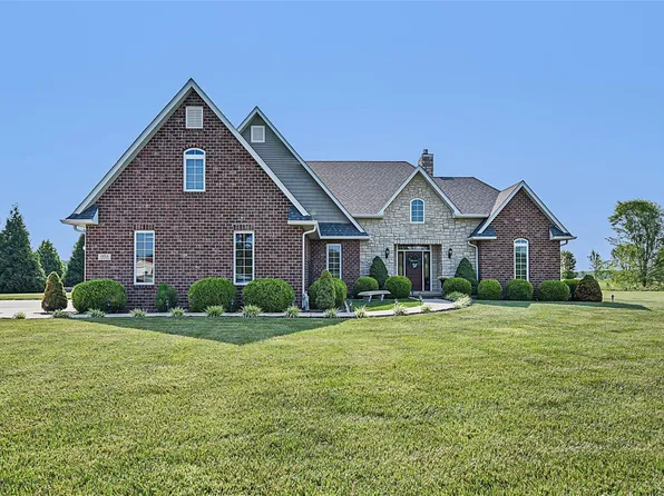 1952 Schlaefer Rd, Saint Jacob, IL 62281