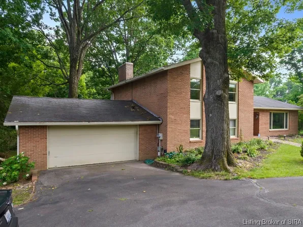 306 Fairmount Drive, Madison, IN 47250