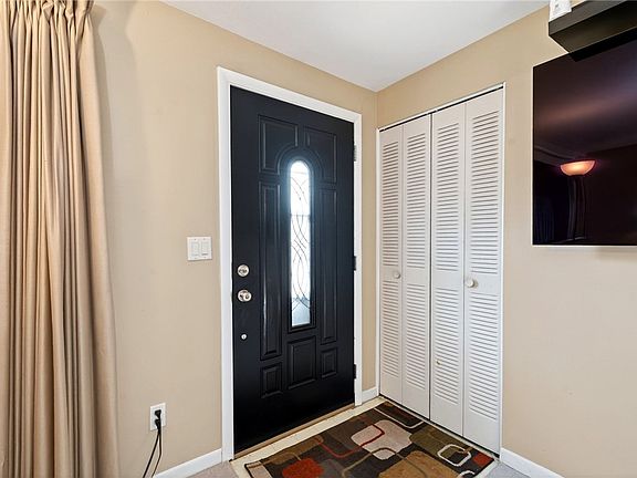 5th image of 4515 Harbison St