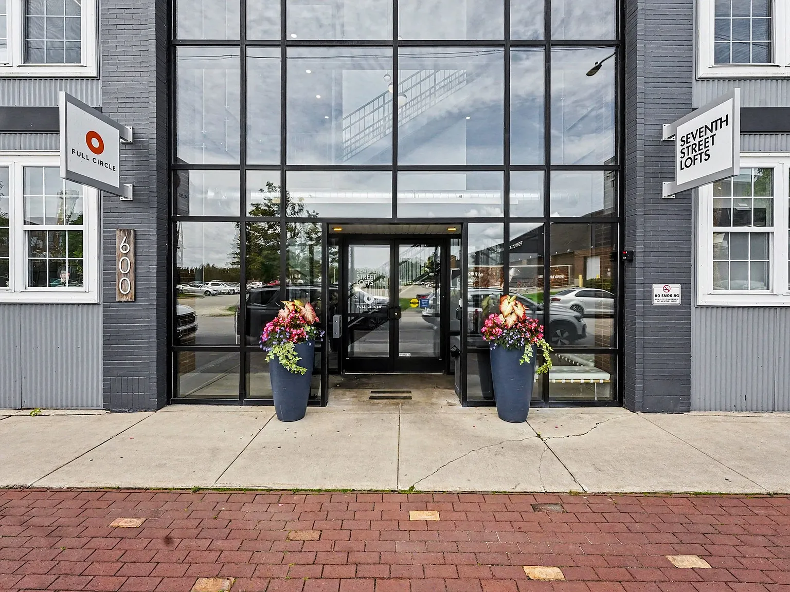 1 bed, 772 sqft, $1,800 — Photo 3
