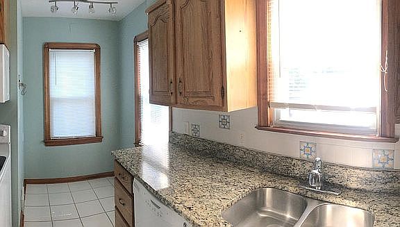 Cute nook for a small eat in kitchen area