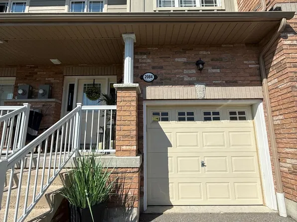 2084 Gibson St, Innisfil, ON L9S 0H4