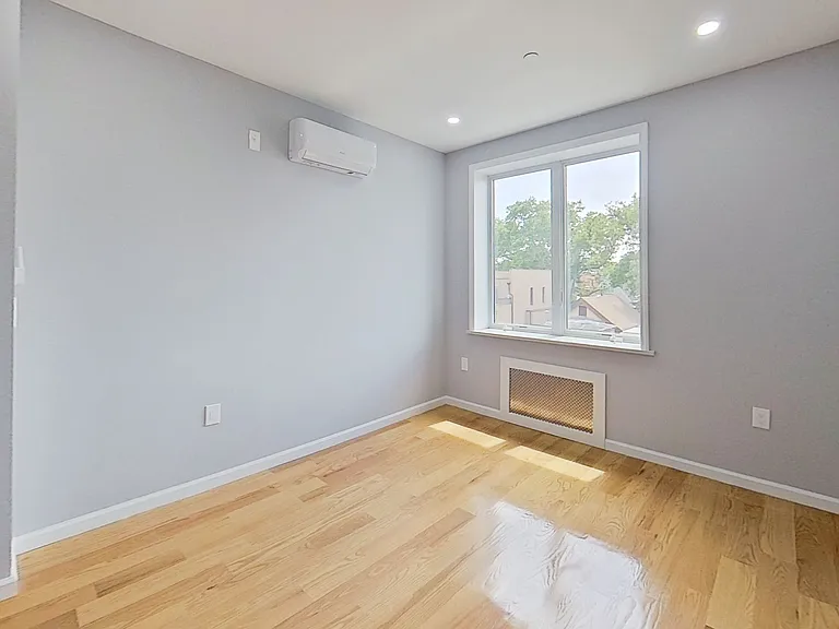 1616 68th St #1 — Photo 10