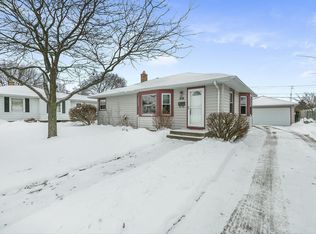 5627 47th Ave, Kenosha, WI 53144